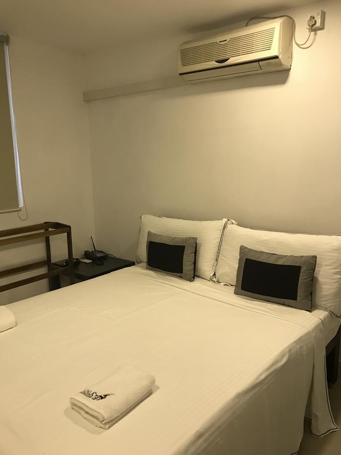 Impala City Hotel And Hostel Kandy 50 Exterior photo